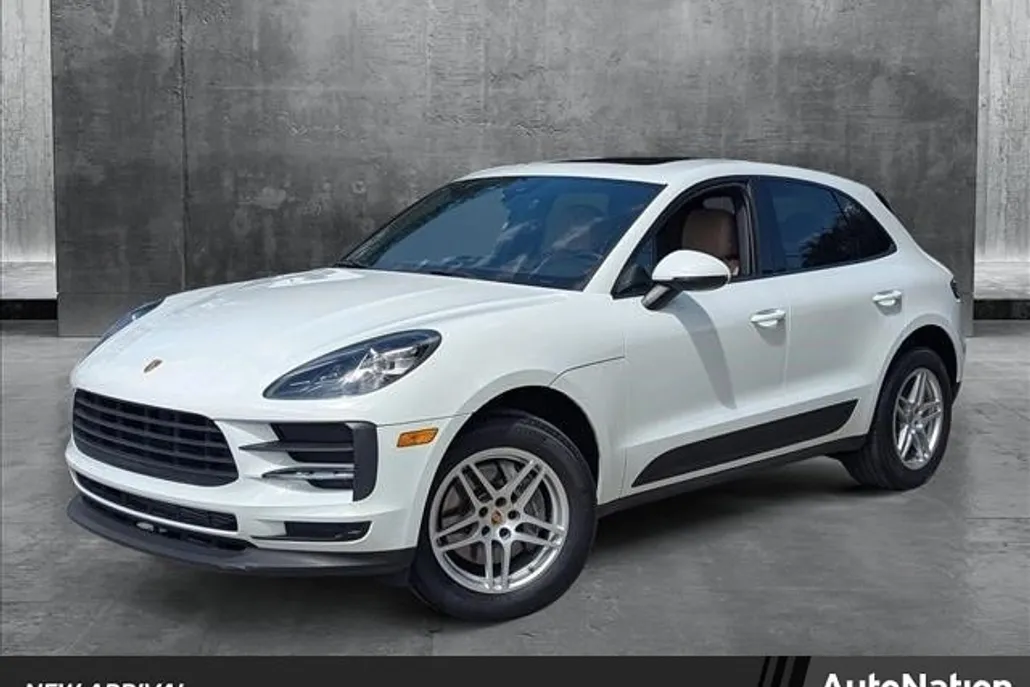 2021 Porsche Macan Base photo 1
