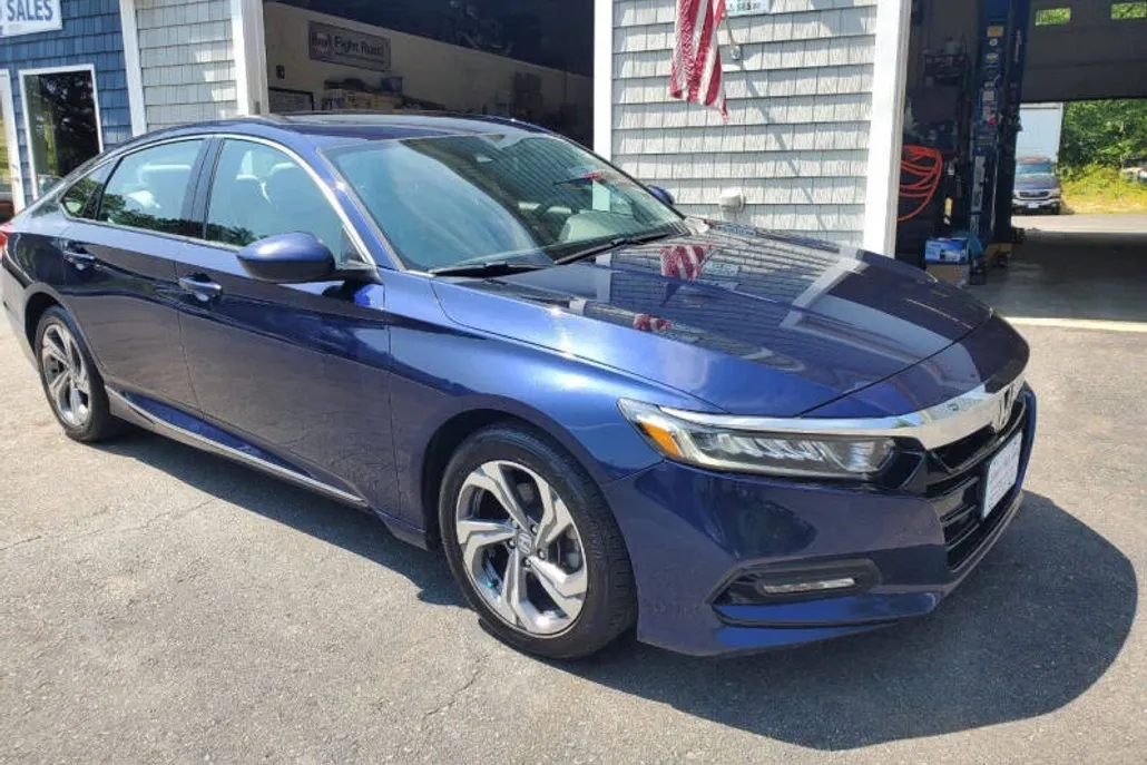 2018 Honda Accord EX photo 1
