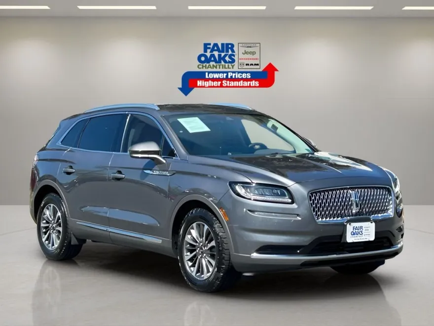 2021 Lincoln Nautilus Standard photo 1