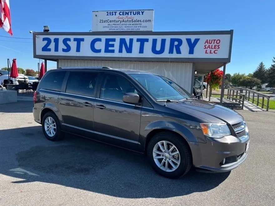 2019 Dodge Grand Caravan SXT photo 1