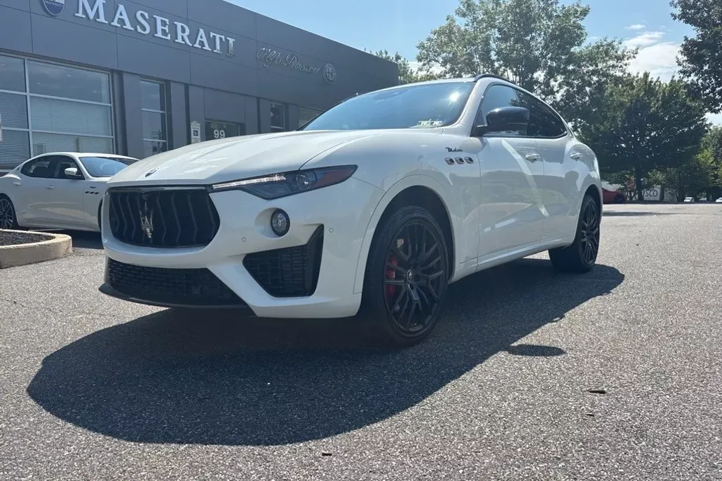 2022 Maserati Levante Modena photo 1