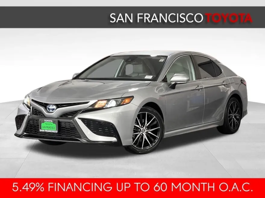 2022 Toyota Camry Hybrid SE photo 1