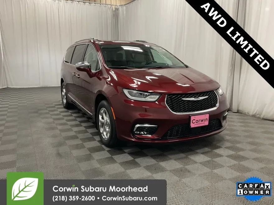 2021 Chrysler Pacifica Limited photo 1