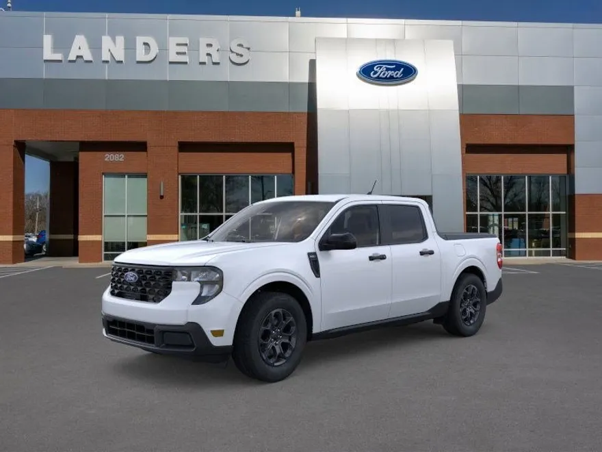 2025 Ford Maverick XLT photo 1
