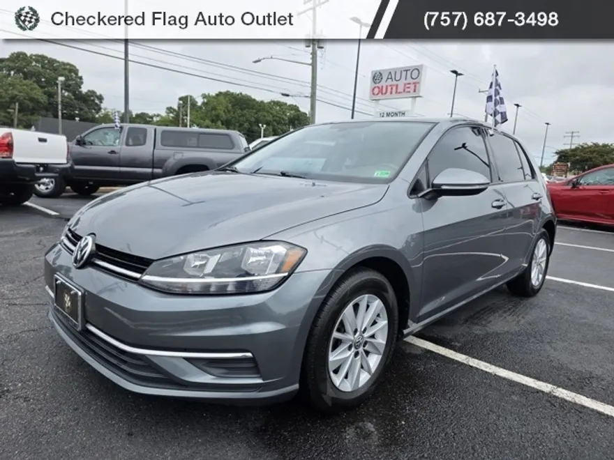 2018 Volkswagen Golf TSI S photo 1