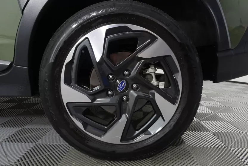 2024 Subaru Crosstrek Limited photo 1