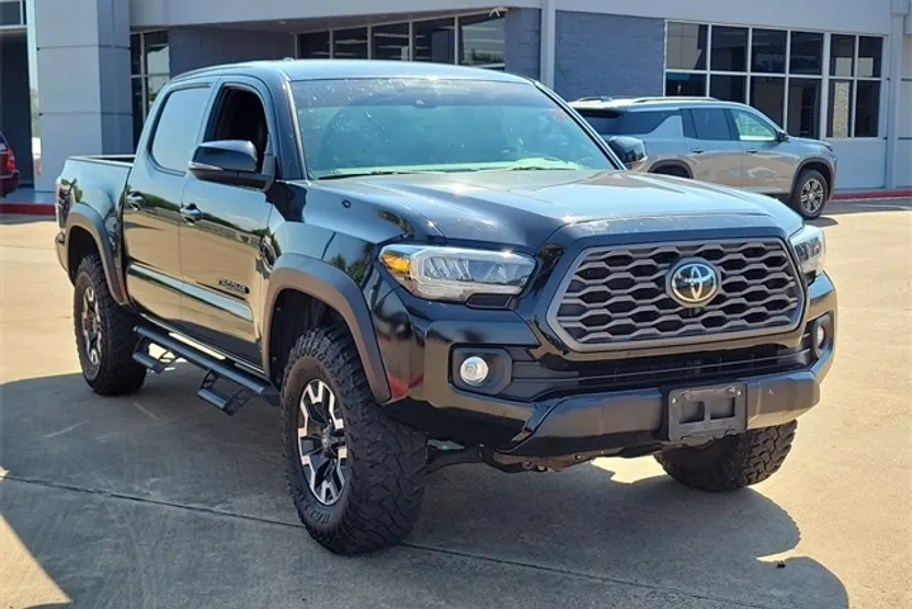 2022 Toyota Tacoma V6 photo 1