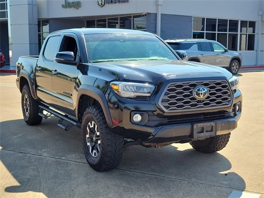 2022 Toyota Tacoma V6 photo 1