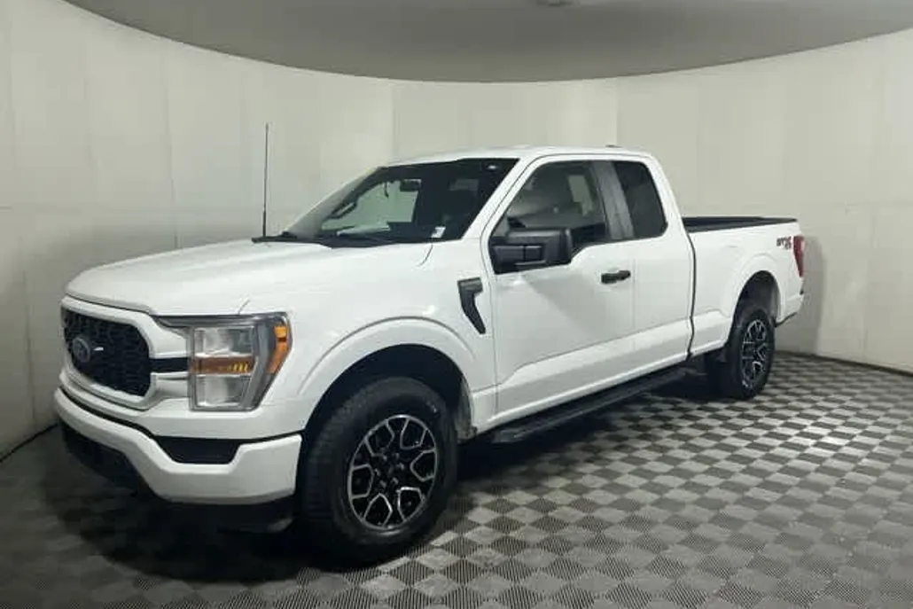 2022 Ford F-150 XL photo 1
