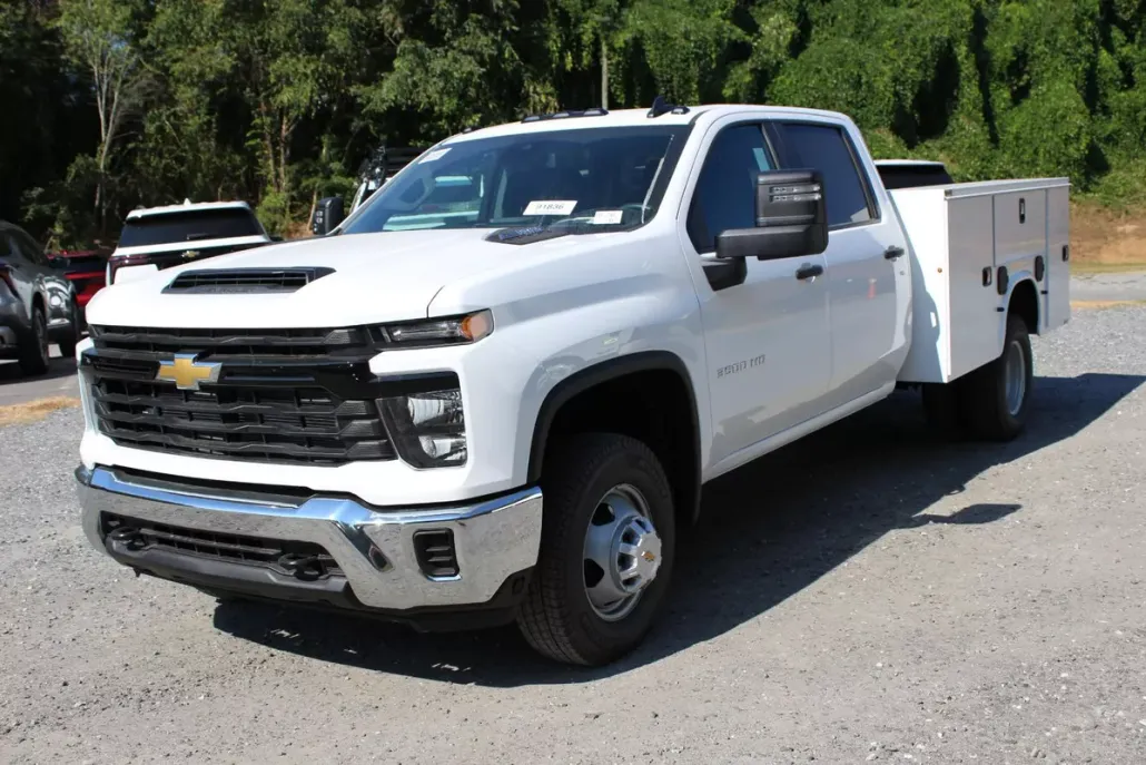 2025 Chevrolet Silverado 3500HD Work Truck photo 1