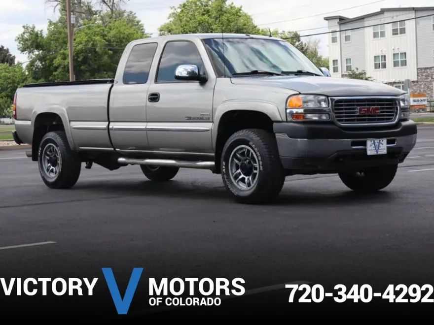 2002 Gmc Sierra SLT photo 1