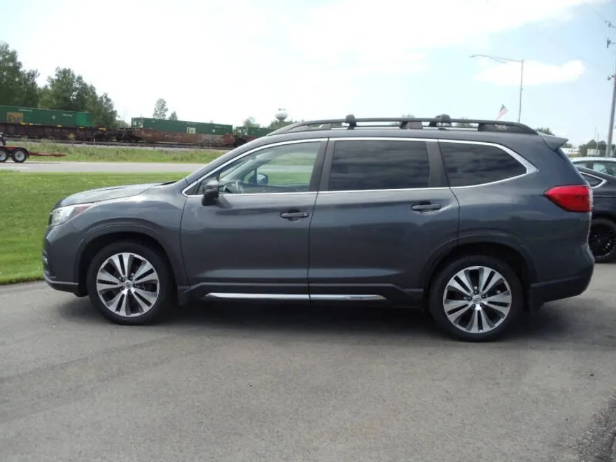2019 Subaru Ascent Limited photo 1