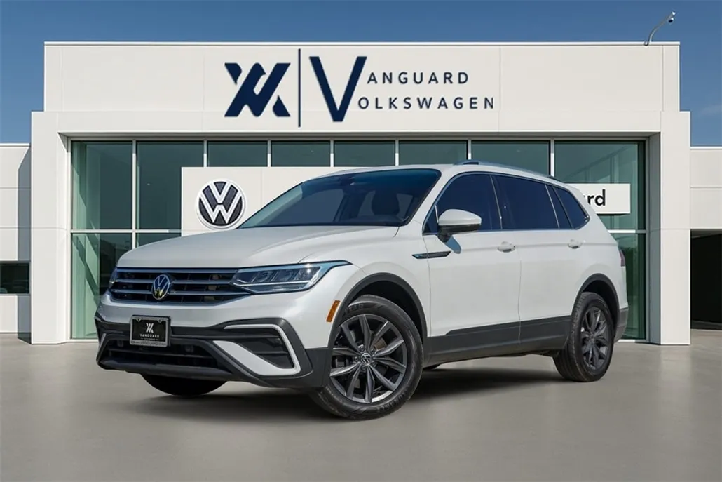 2023 Volkswagen Tiguan SE photo 1