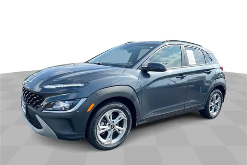 2022 Hyundai Kona SEL photo 1