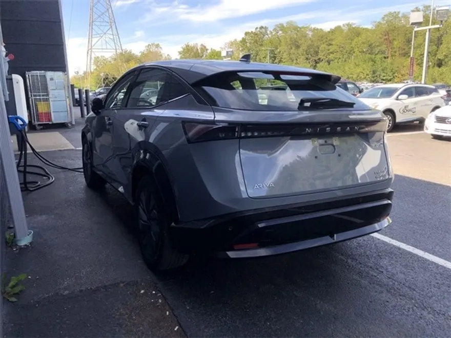 2024 Nissan ARIYA Engage photo 1