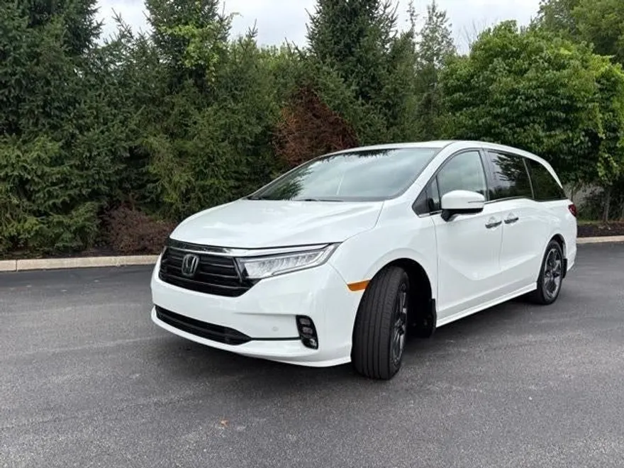 2021 Honda Odyssey Elite photo 1