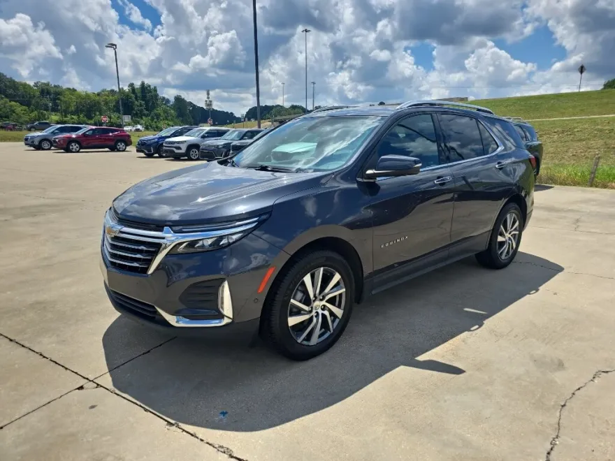 2022 Chevrolet Equinox Premier photo 1