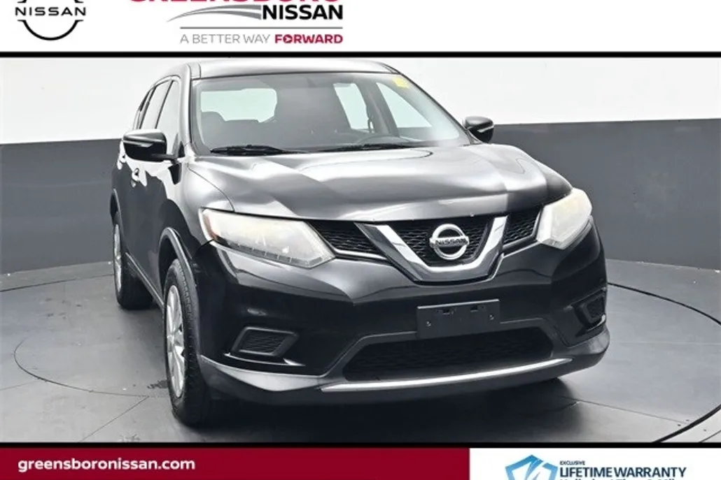 2015 Nissan Rogue S photo 1