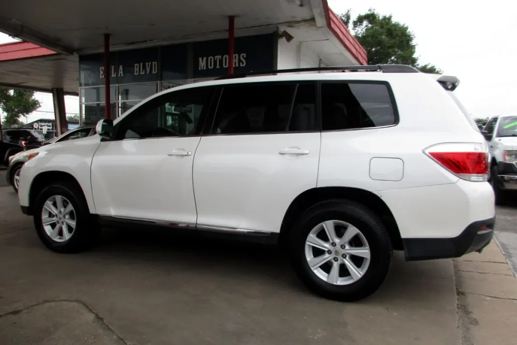 2012 Toyota Highlander Base Hybrid photo 1