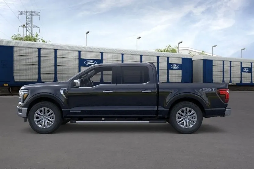 2025 Ford F-150 Lariat photo 1
