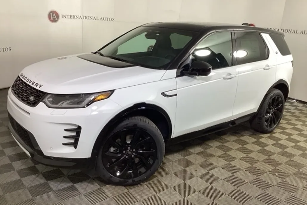 2025 Land Rover Discovery Sport SE photo 1
