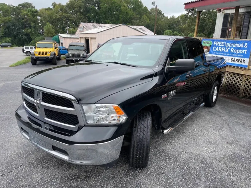 2019 Ram 1500 Classic SLT photo 1