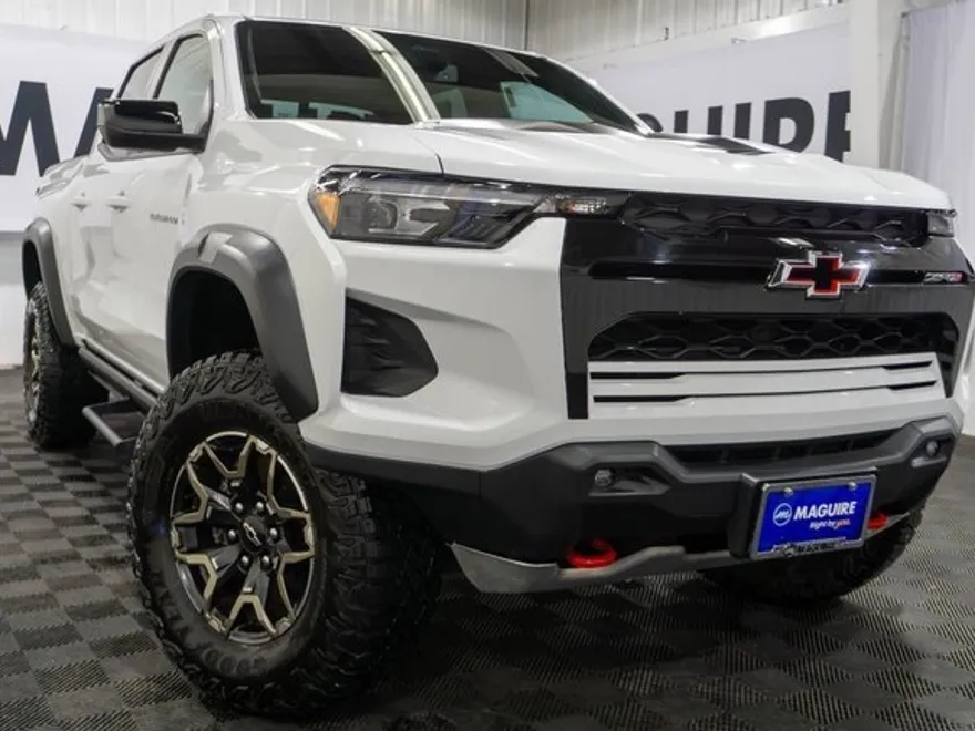 2024 Chevrolet Colorado ZR2 photo 1
