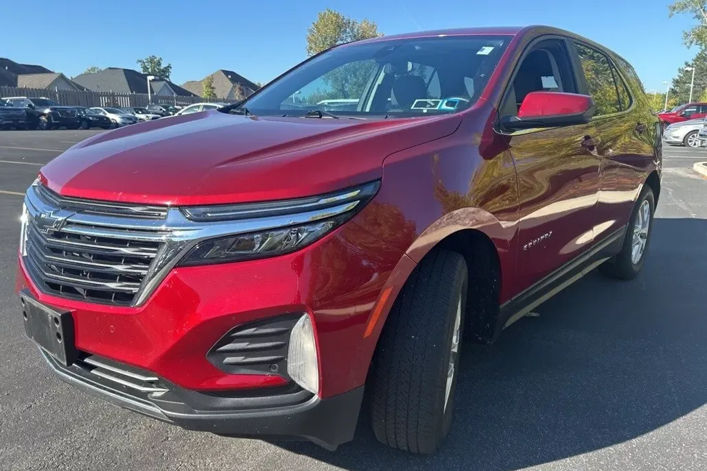 2023 Chevrolet Equinox photo 1