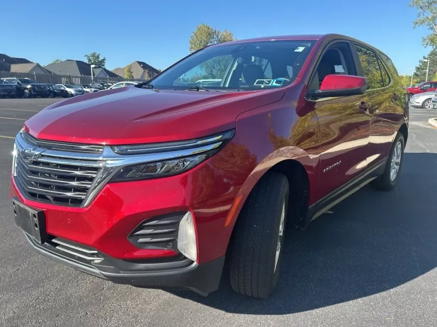 2023 Chevrolet Equinox photo 1