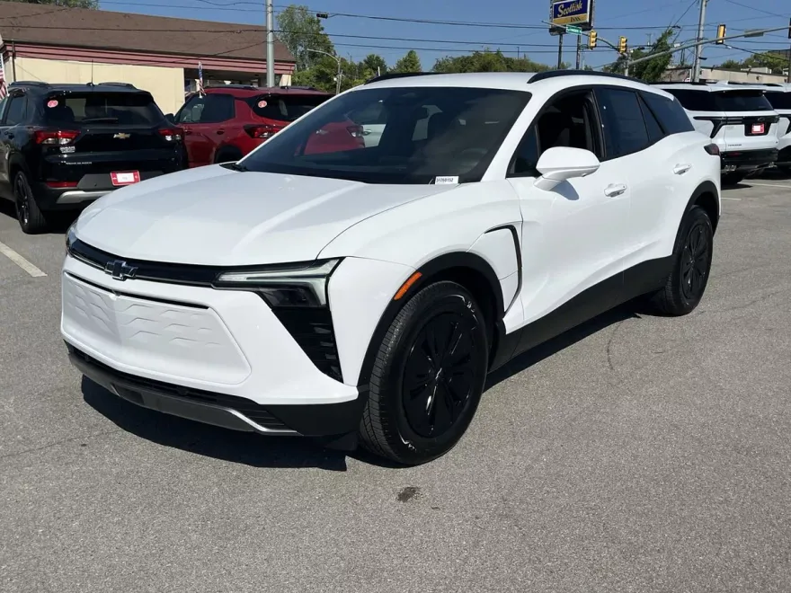 2026 Chevrolet Blazer EV photo 1