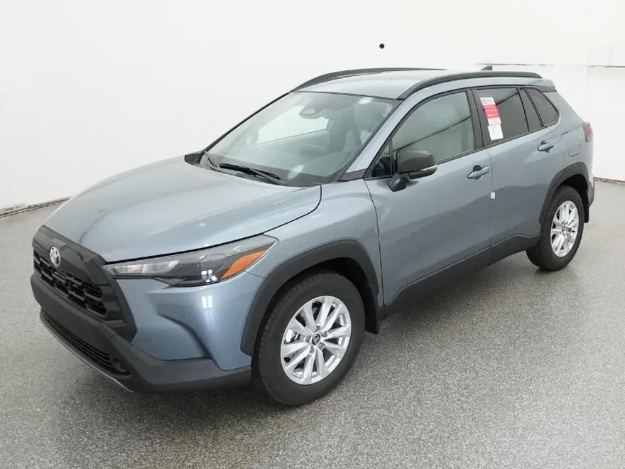 2026 Toyota Corolla Cross LE photo 1
