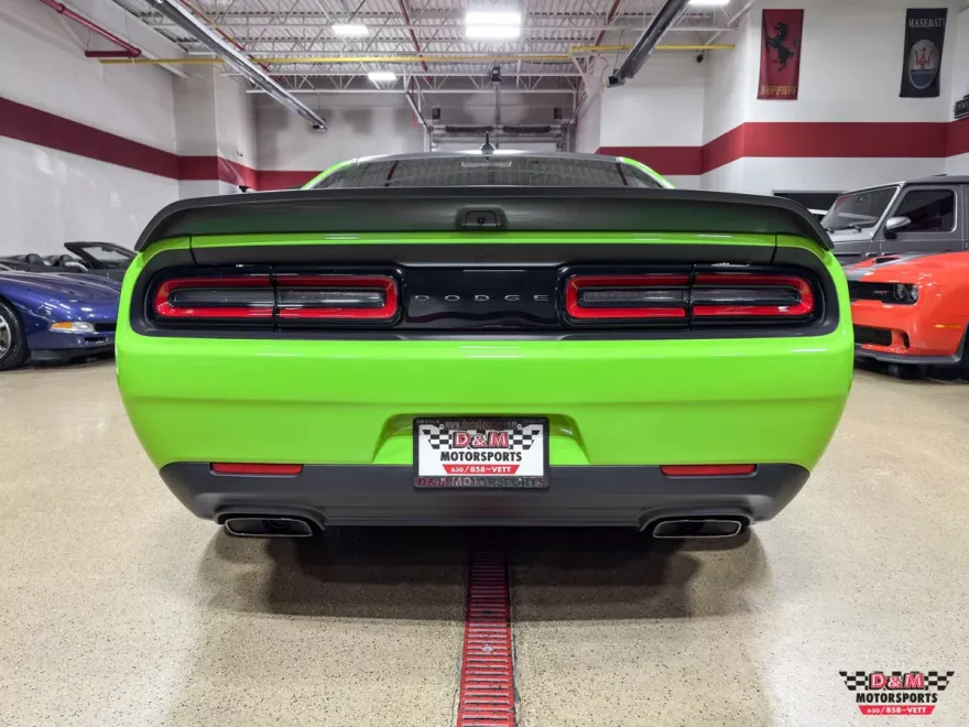 2023 Dodge Challenger SRT8 Hellcat Redeye photo 1
