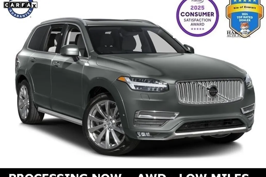 2016 Volvo XC90 T6 Momentum photo 1