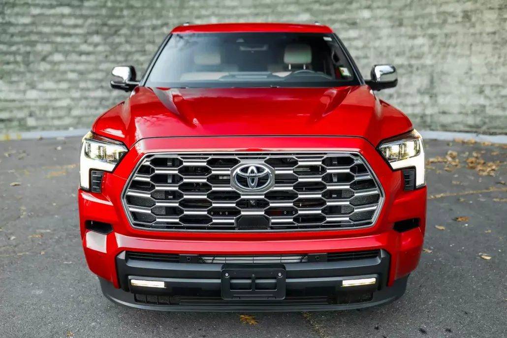 2024 Toyota Sequoia Capstone photo 1