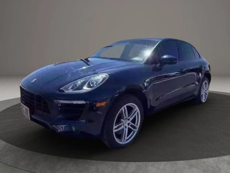 2017 Porsche Macan photo 1