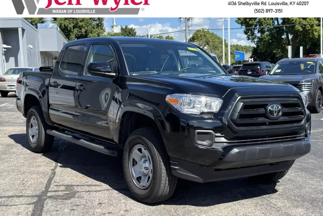2023 Toyota Tacoma SR Double Cab V6 photo 1