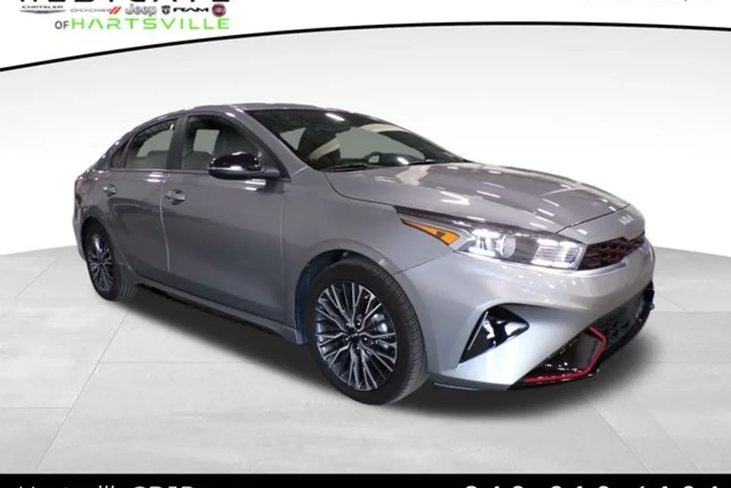 2024 Kia Forte GT-Line photo 1