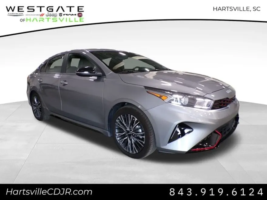 2024 Kia Forte GT-Line photo 1