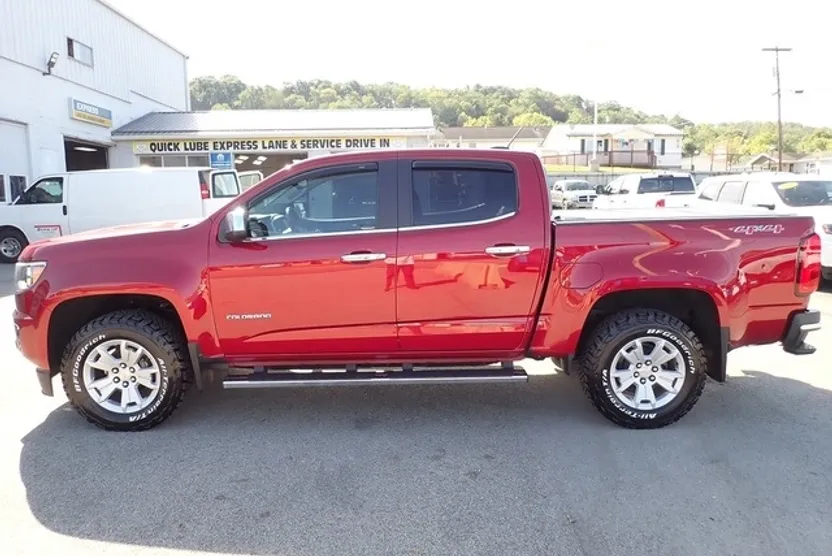 2019 Chevrolet Colorado LT photo 1