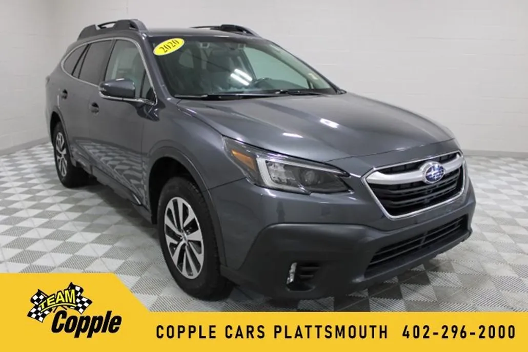 2020 Subaru Outback Premium photo 1