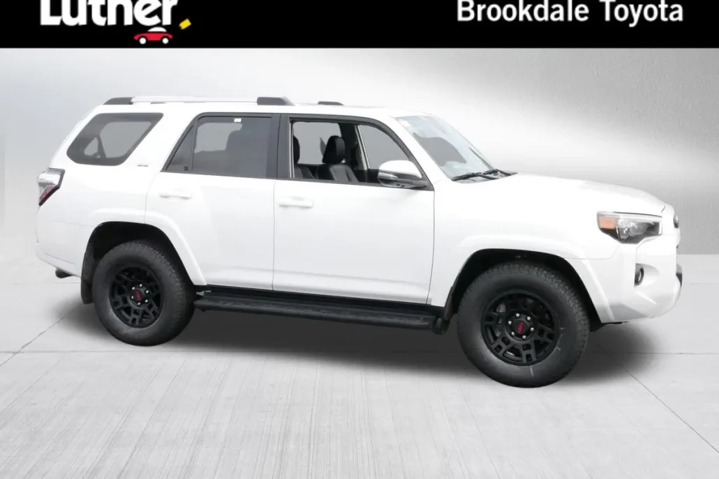 2024 Toyota 4Runner SR5 Premium photo 1