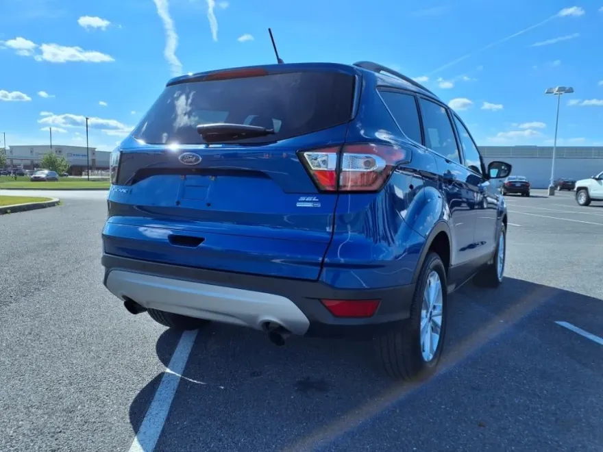 2018 Ford Escape SEL photo 1