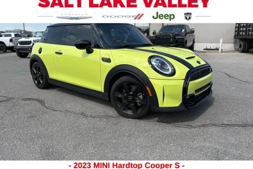 2023 Mini Cooper 2 Door Hardtop photo 1