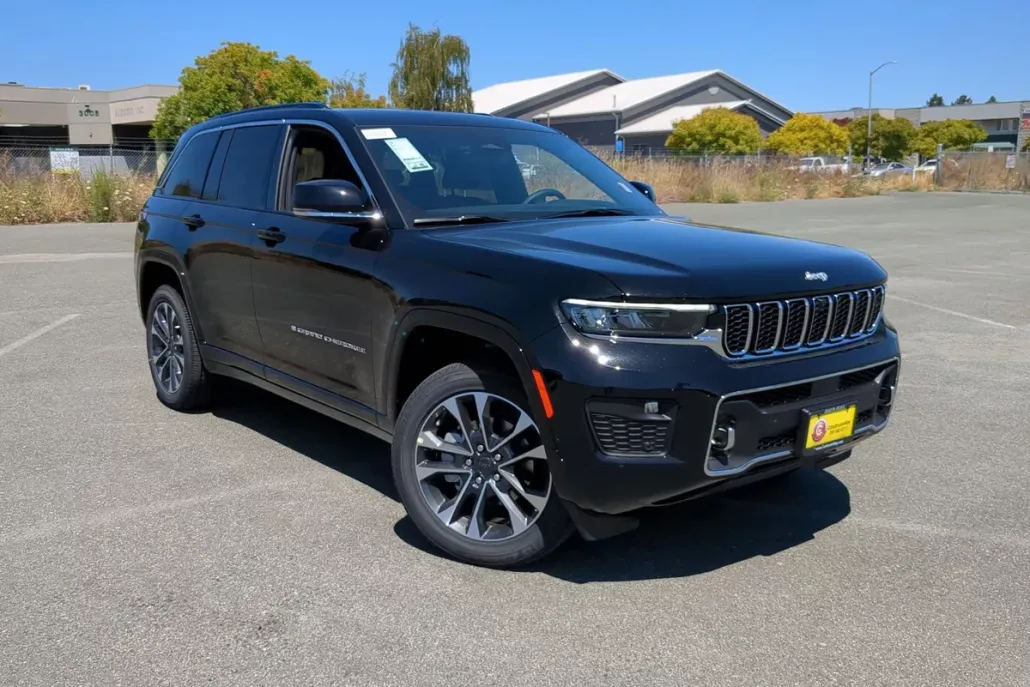 2025 Jeep Grand Cherokee Overland photo 1