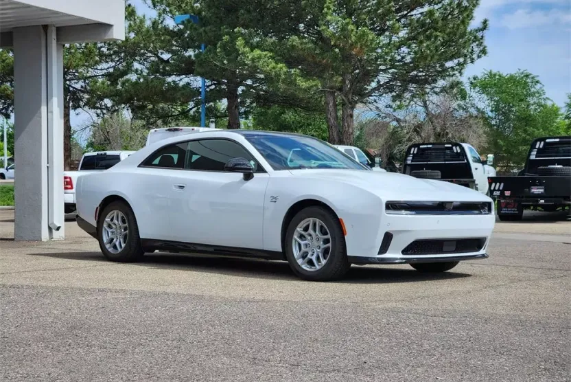 2025 Dodge Charger Daytona R/T AWD photo 1