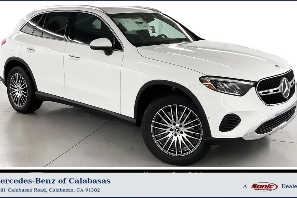 2025 Mercedes Benz GLC 300 photo 1