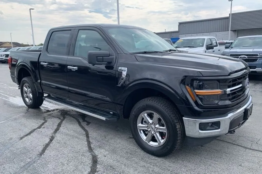 2024 Ford F-150 XLT photo 1