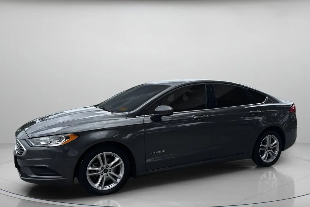 2018 Ford Fusion Hybrid S photo 1