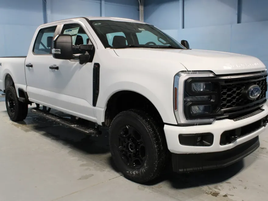 2025 Ford F-250 XL photo 1