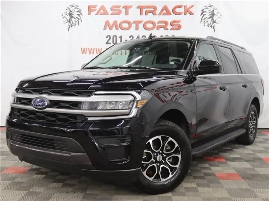 2024 Ford Expedition MAX XLT photo 1